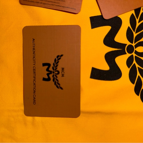 BRAND NEW WITH TAGS MCM CANDY RED MEDIUM CROSSBODY - Picture 13 of 16